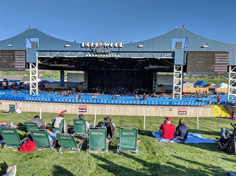 Hollywood casino amp - Upper Level. These sections go up to row ZZ. Hollywood Casino Amphitheatre (Maryland Heights), Upper Left (4) Hollywood Casino Amphitheatre (Maryland Heights), Upper Right (4) Hollywood Casino Amphitheatre (Maryland Heights), Upper Center (8) Hollywood Casino Amphitheatre (Maryland Heights), Upper Right Center (13) 